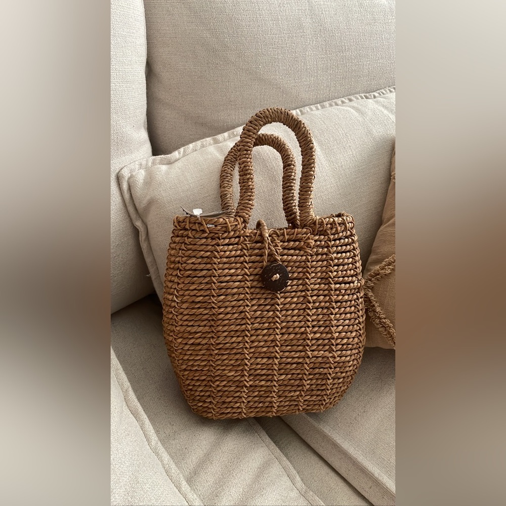 Vintage straw bag